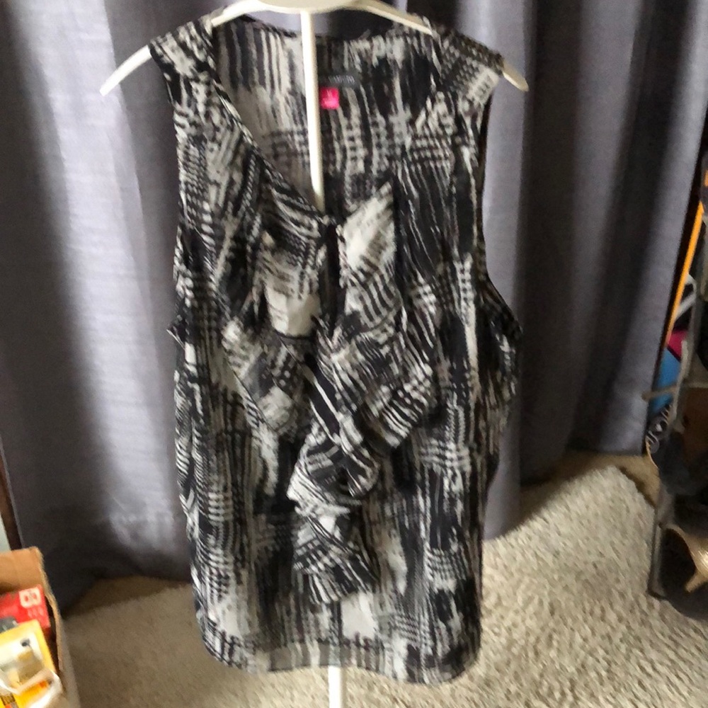 Sleeveless blouse